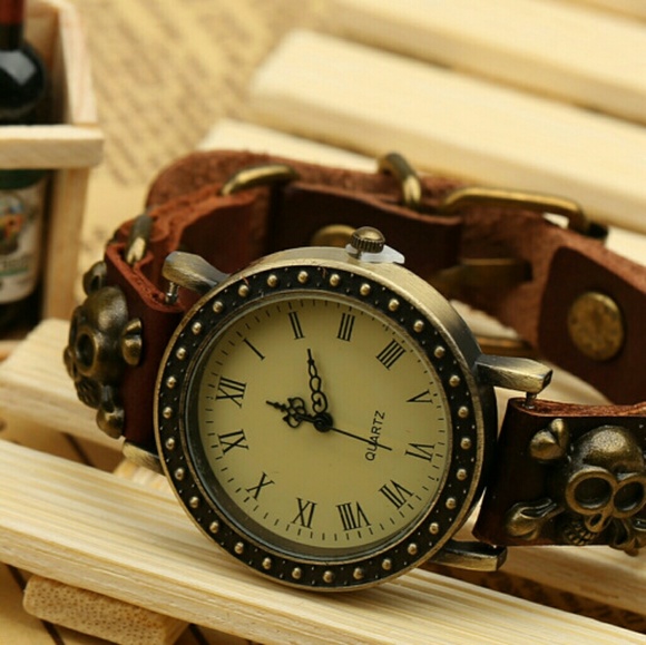 Punk Style Skull Leather Watch - Picture 2 of 5