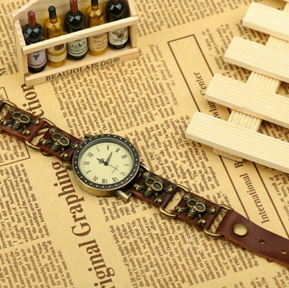 Punk Style Skull Leather Watch - Picture 3 of 5