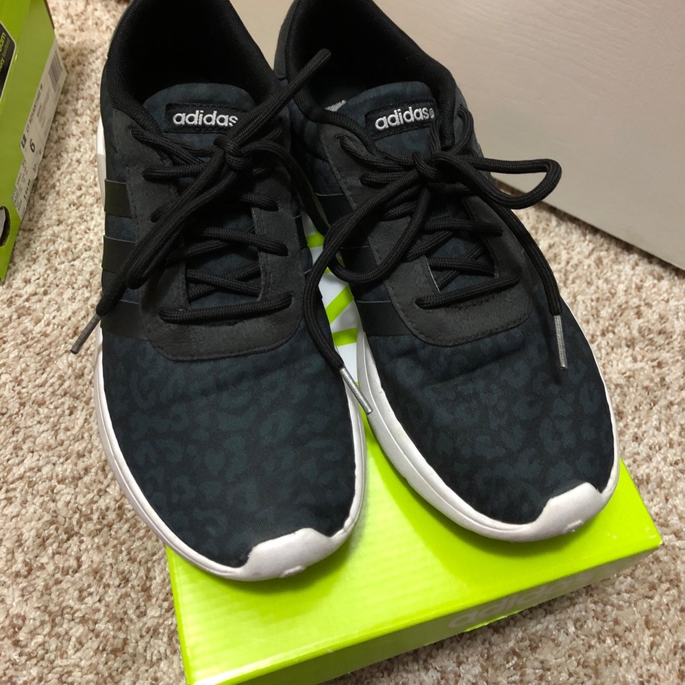 Adidas lite racer 7.5 women’s