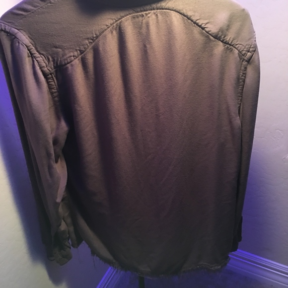 WEIGHTLESS CH. BUTTON DOWN SHIRT - Picture 5 of 5