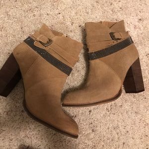 Chinese laundry booties