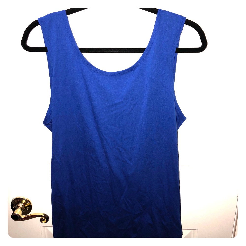 Fabletics workout tank top.