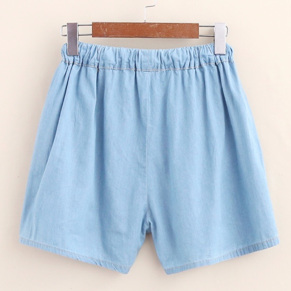 Girl's Jeans Shorts - Picture 2 of 5