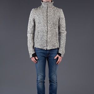 Unconditional snake jacket