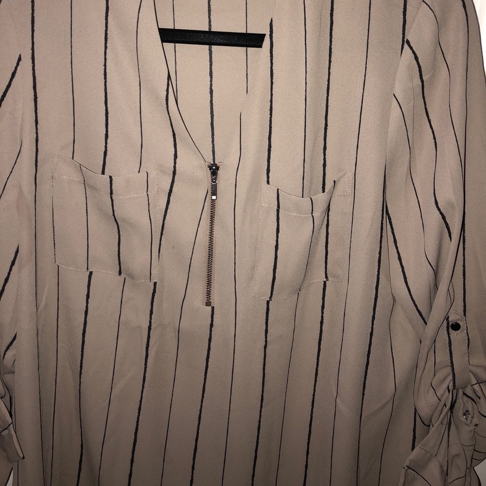 Dressy top with zipper