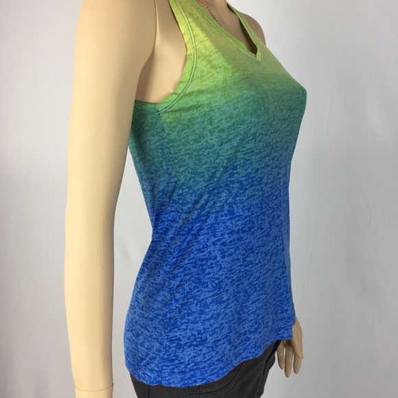 Saucony tank top - Picture 3 of 4