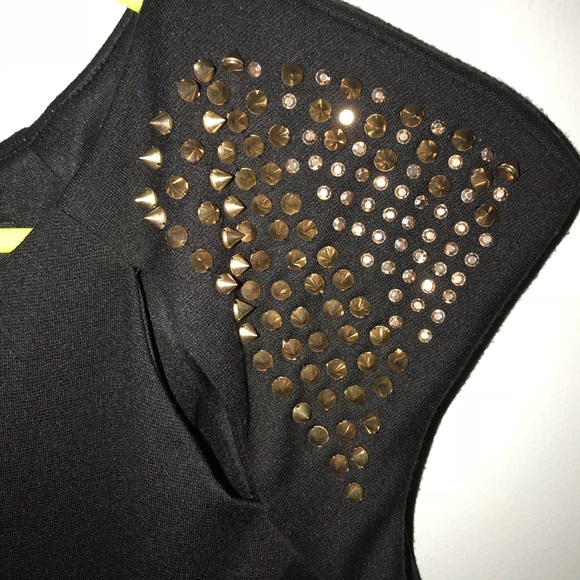 LBD - Picture 2 of 4