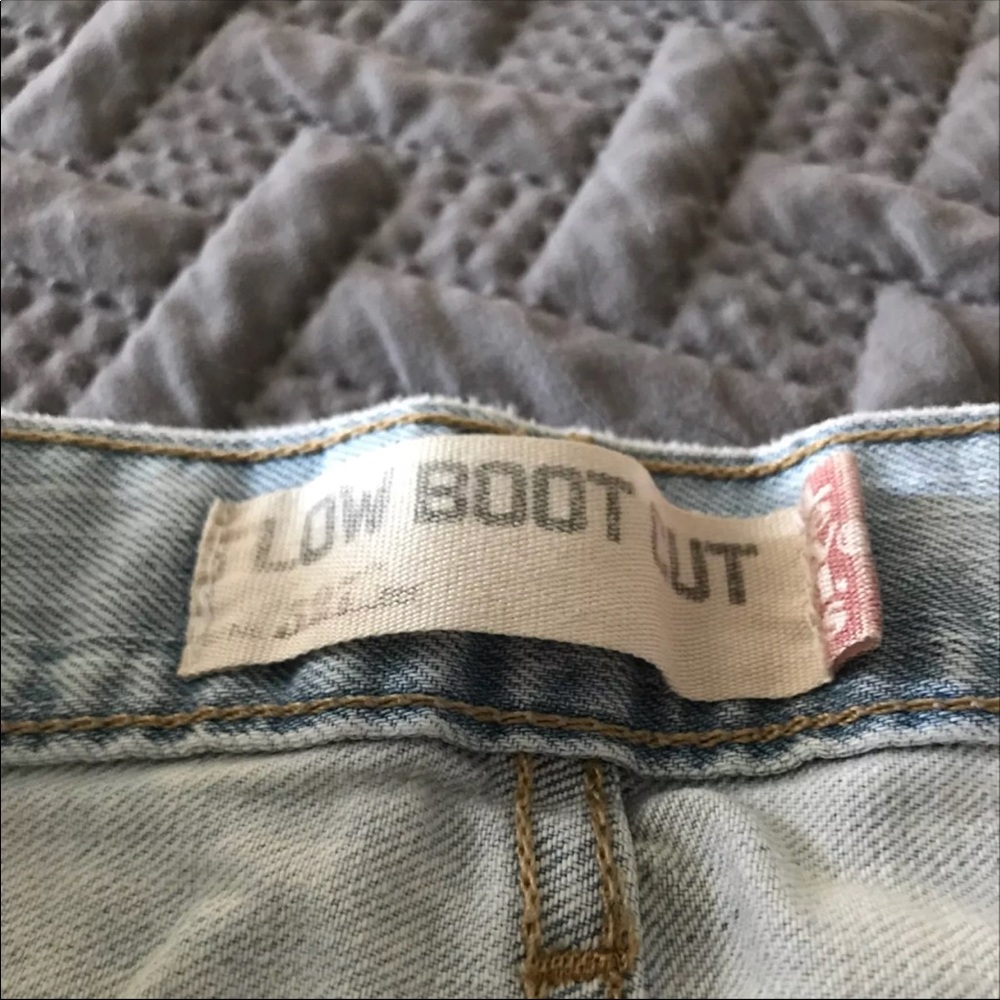Levi's jeans.  31x32