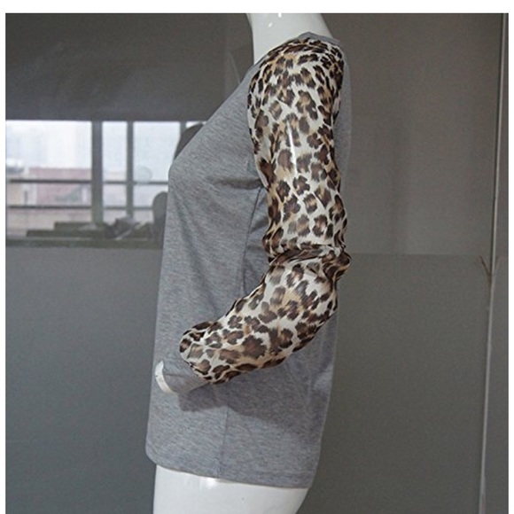 Sexy Leopard Long Sleeve Top - Picture 2 of 3