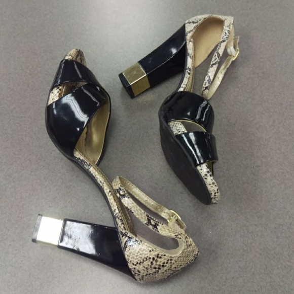 M 8M snakeskin black gold 4.5 inch heel ankle - Picture 2 of 5