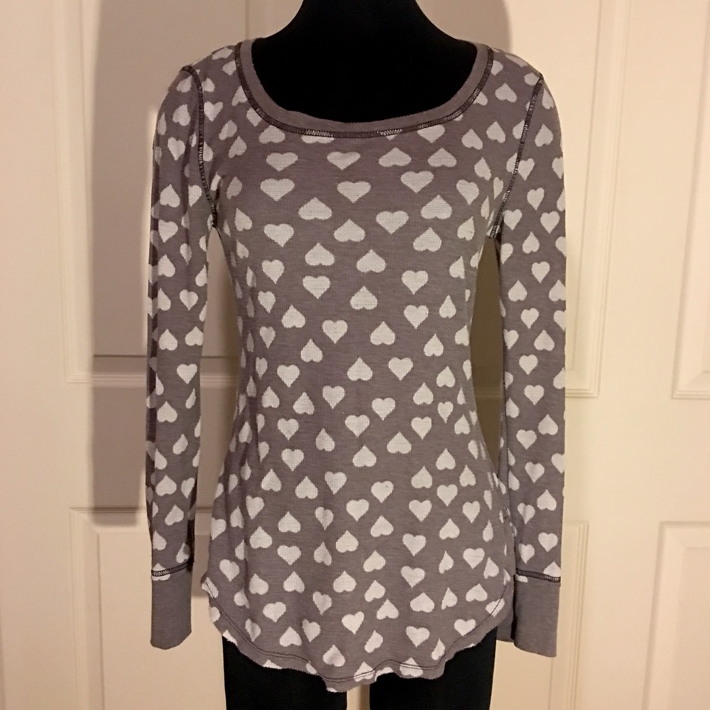 GRAY Saks Fifth Thermal Tee