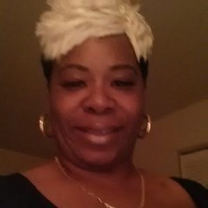 Meet your Posher, Bonita