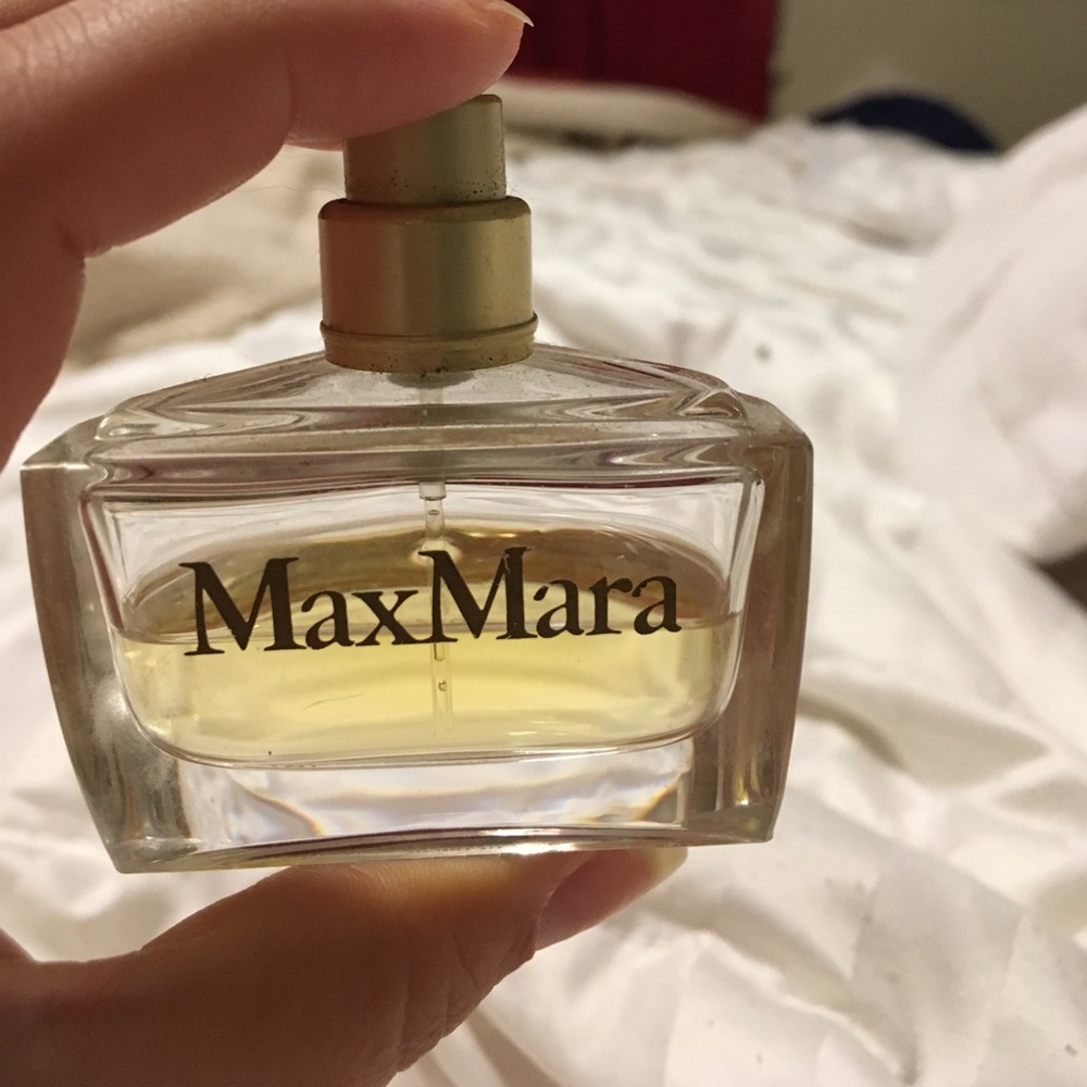 Medium bottle of perfume