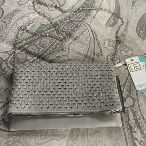 Woven clutch