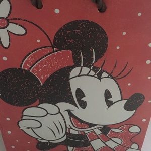 Meet your Posher, Margaret