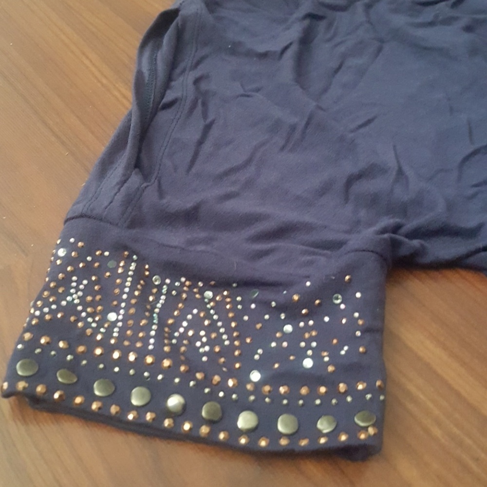 Bke boutique navy top