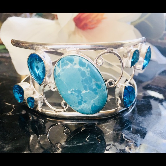 ⚜️Oversize Blue Topaz Cuff Bracelet⚜️ - Picture 2 of 8