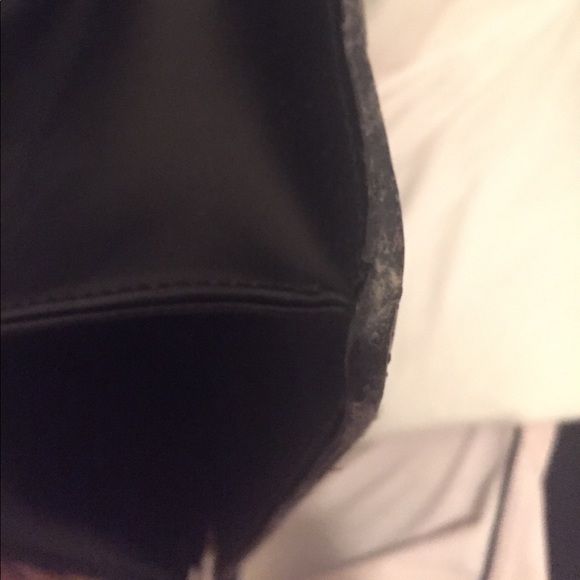 Additional photos of LV black epi riviera - Picture 2 of 4