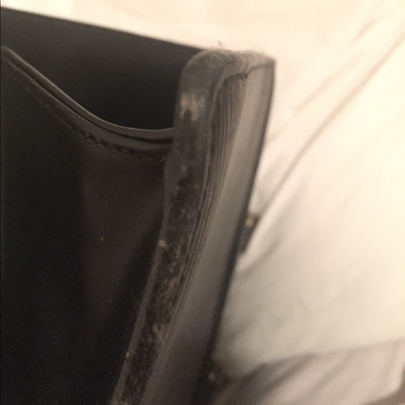 Additional photos of LV black epi riviera - Picture 4 of 4