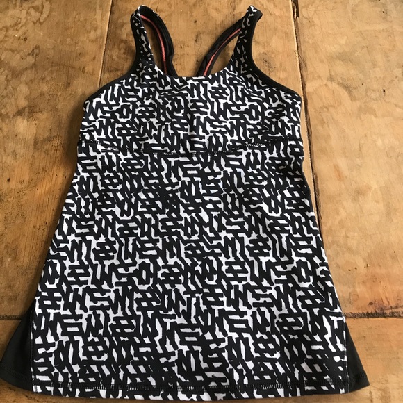 lululemon athletica Tops - Lululemon Size 4 Tank Top
