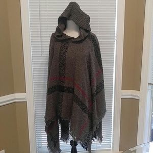 ✨Price drop✨Hooded Poncho