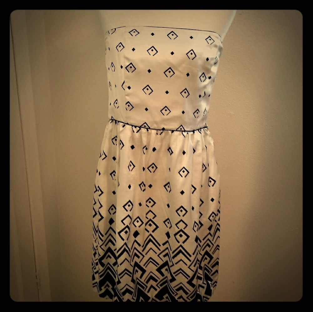 Nwt white house black market strapless dress 12