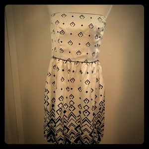 Nwt white house black market strapless dress 12