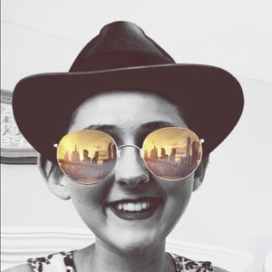 Meet your Posher, Ashlyn