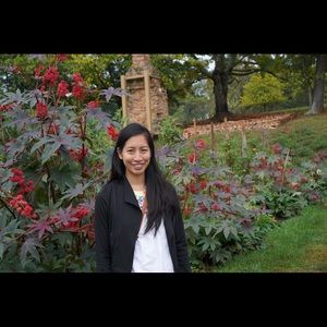 Meet your Posher, Becca