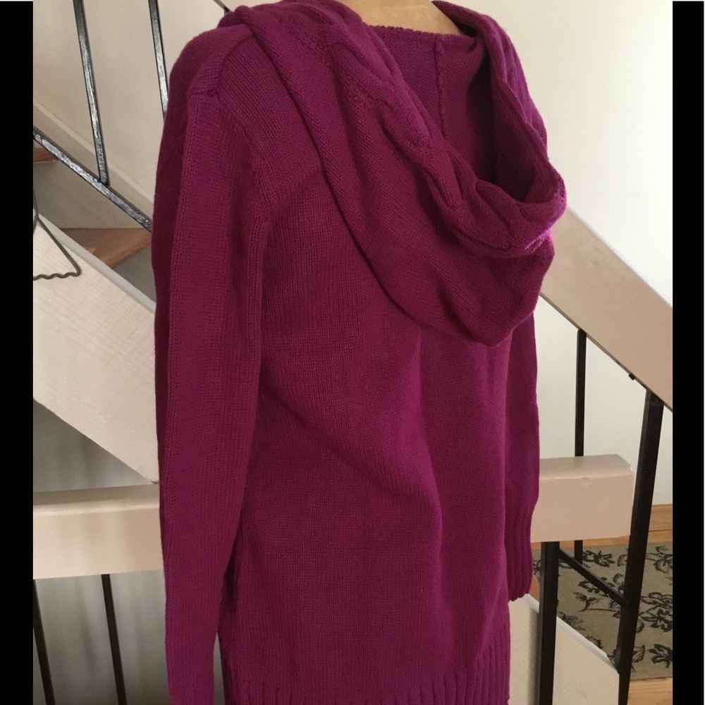 Sweater - Picture 2 of 4