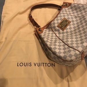 Louis Vuitton Galleria MM