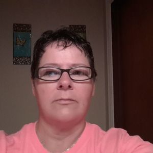 Meet your Posher, Lorie