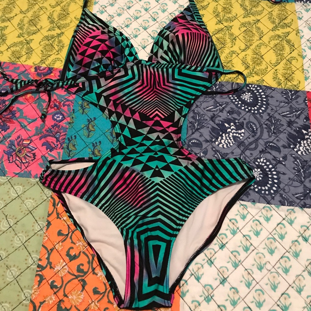 One piece swimsuit