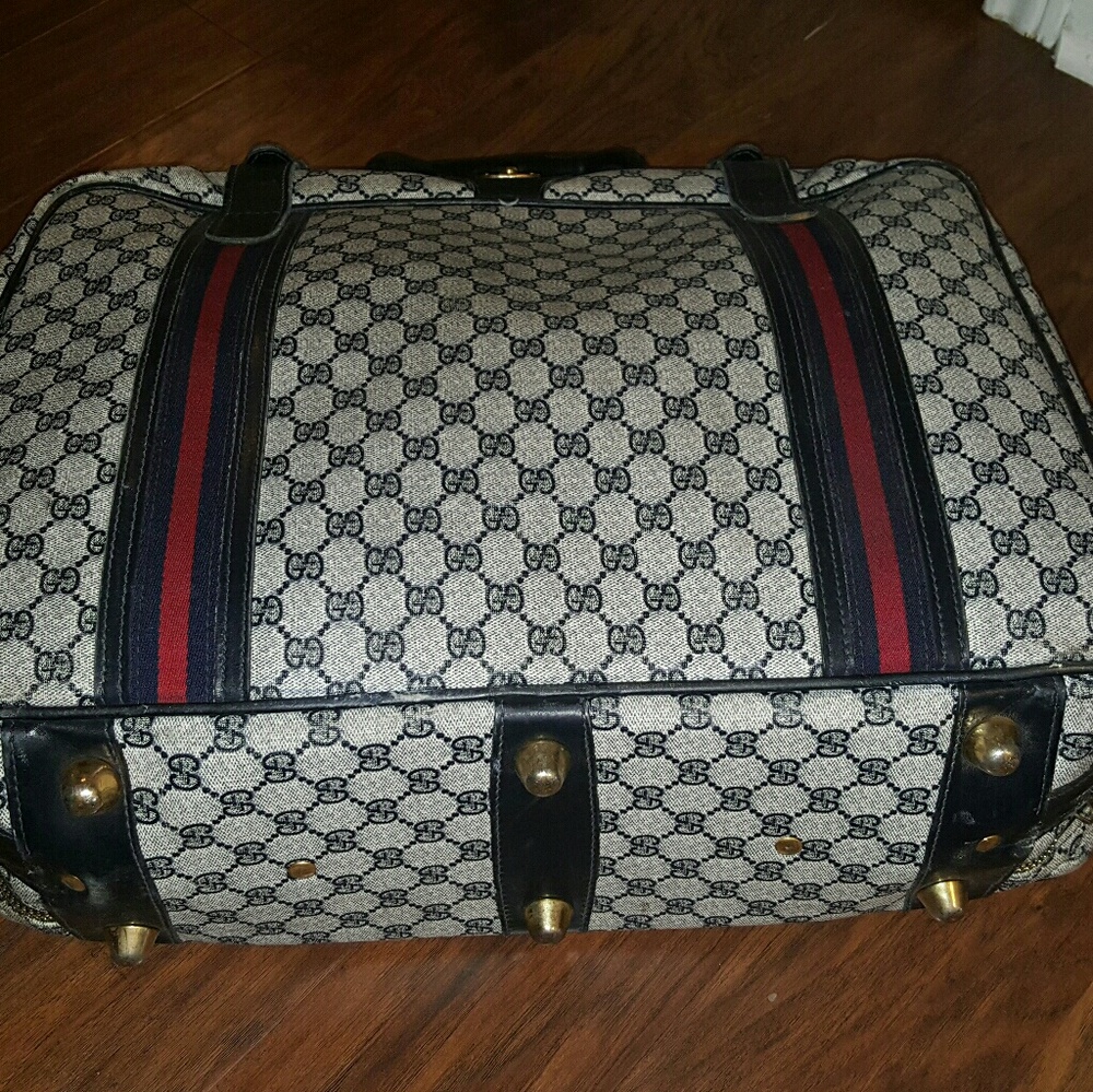 **SOLD! Authentic Vintage Gucci Blue Luggage Set - Picture 5 of 8