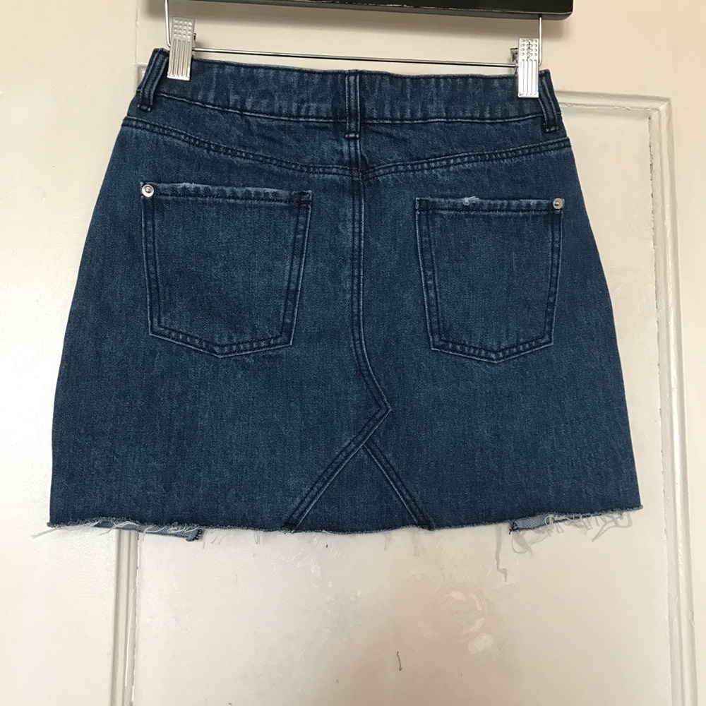 🔥🔥Closet Clear Out 3/$15, 4/$18, 5/$20🔥🔥 - Picture 2 of 2