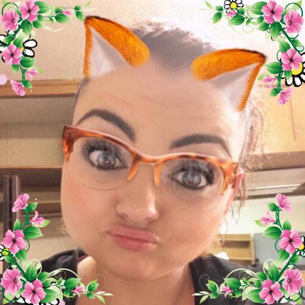 Meet your Posher, Crystal