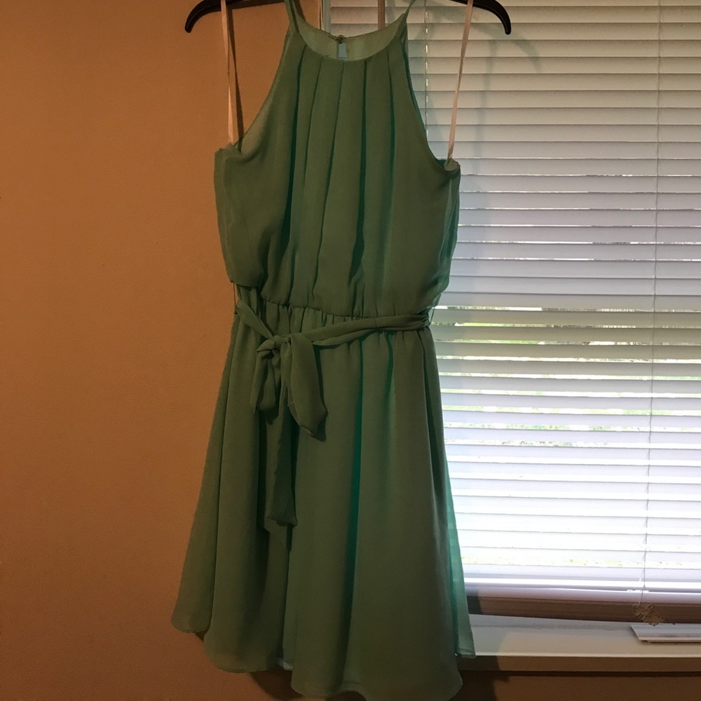 Dress - Picture 3 of 3