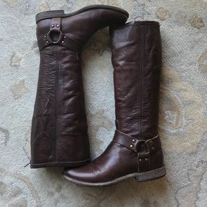 Frye Philip Harness Tall - Back Zip. Brown - 7.5
