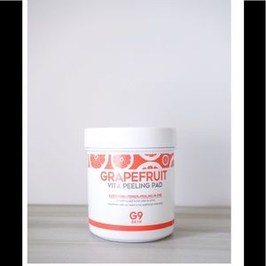 Korean Popular Grapefruit Exfoliate Pads.