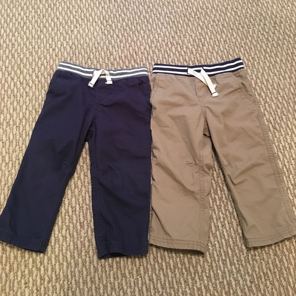 Carter’s khaki pants 👖