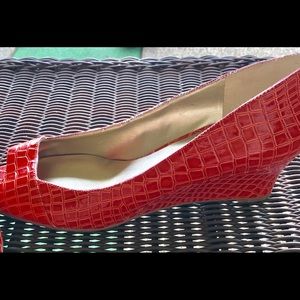 Bandolino burnt orange wedge open toe shoes