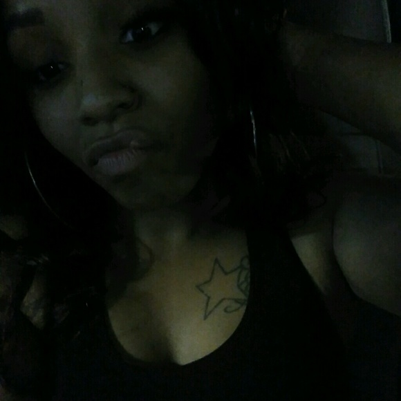 Meet your Posher, Breanna - Picture 1 of 1