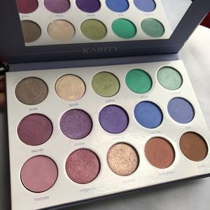 Karity eyeshadow palette