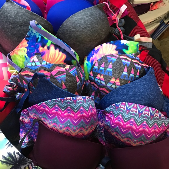 Victoria’s Secret bra bundle. Size 36D - Picture 5 of 6