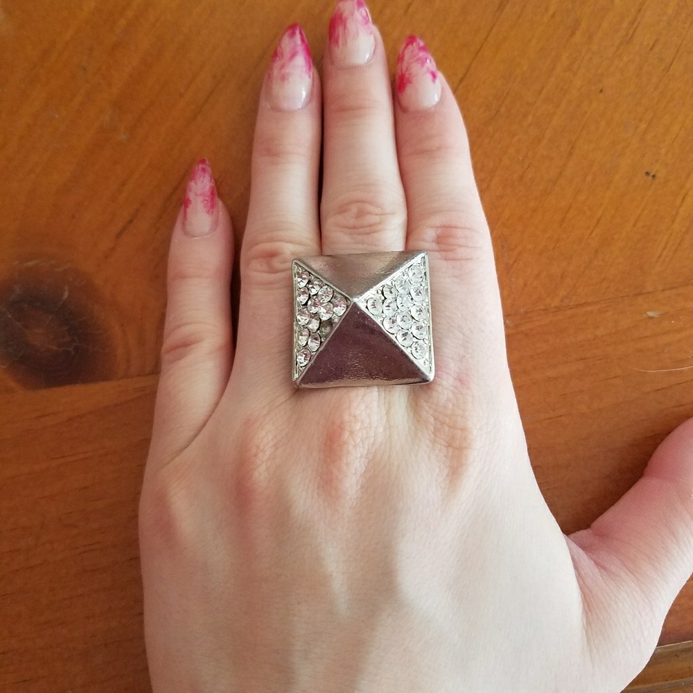 Silver Rhinestone Pyramid Ring - Picture 3 of 3