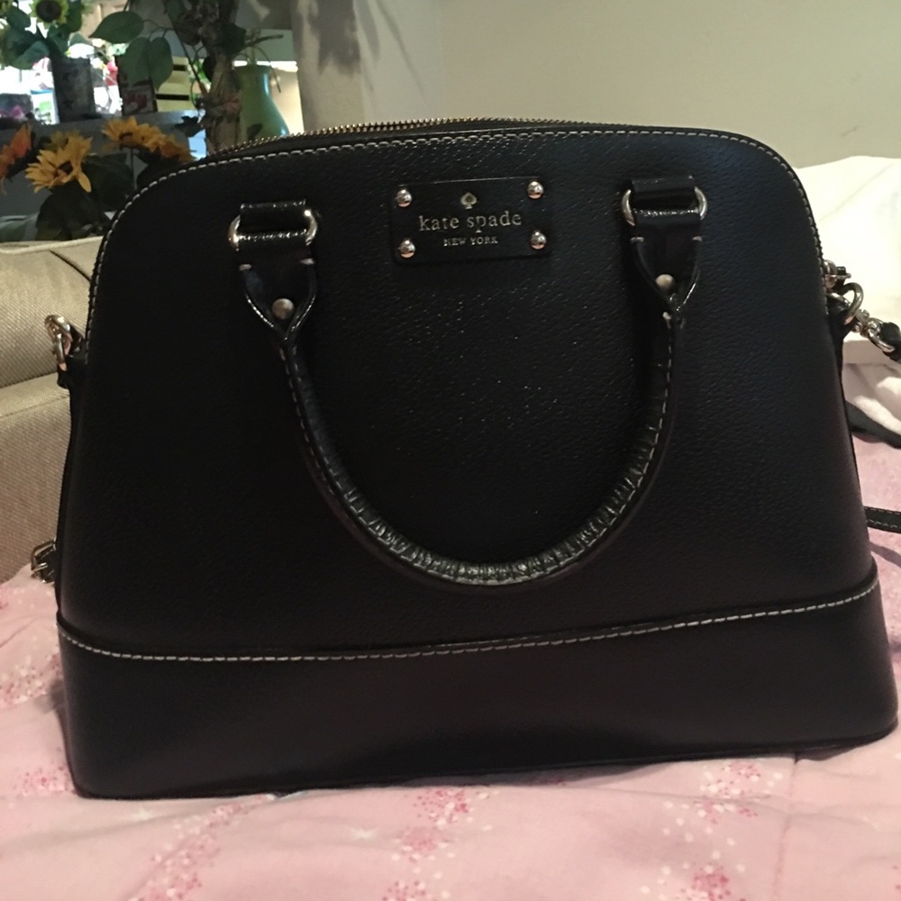 GREAT COND. Kate Spade tote w/ strap & dust bag