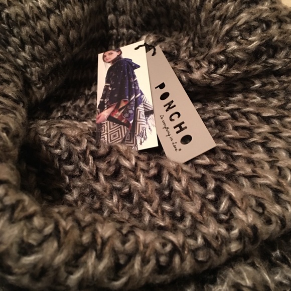 OS Fits All 🌸 Box Poncho - Picture 2 of 6