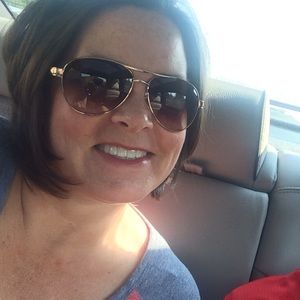 Meet your Posher, Becky