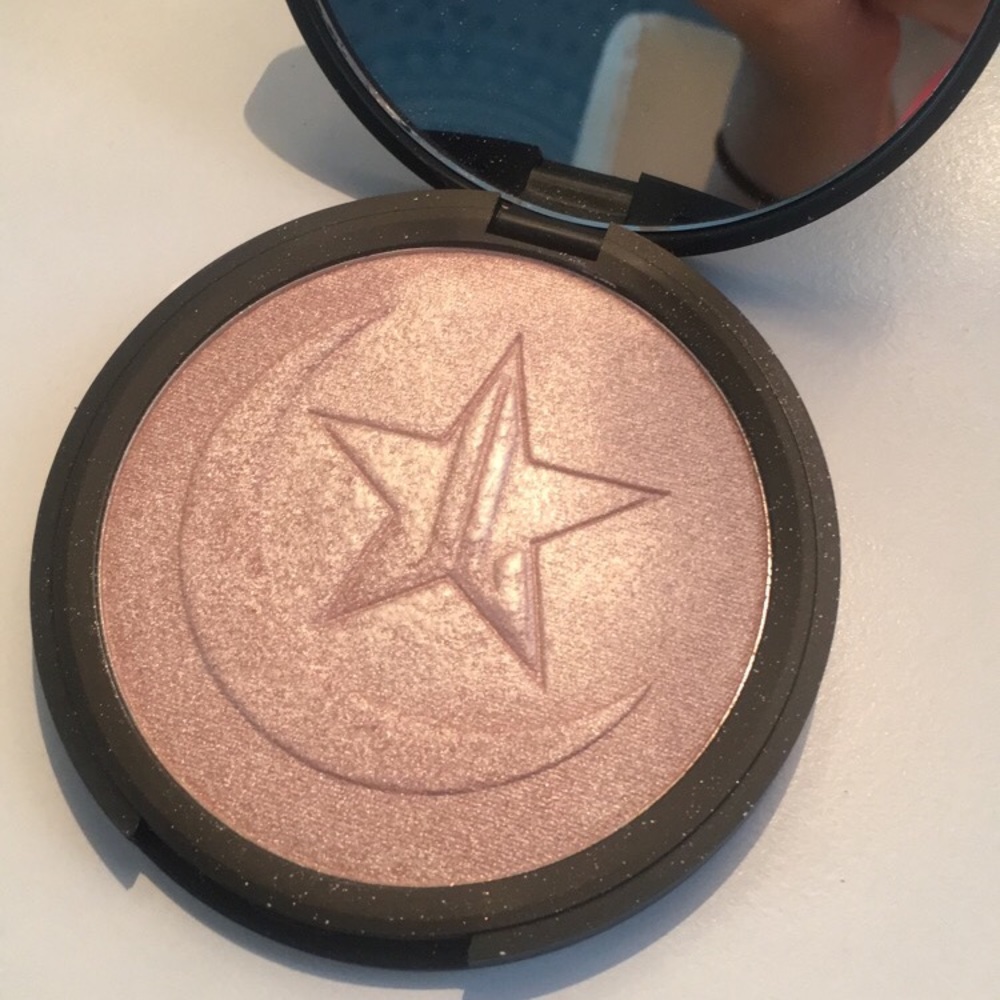 Jeffree Star Eclipse Skin Frost