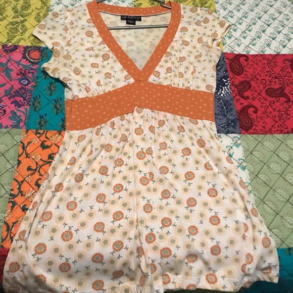 Shirt - Picture 1 of 3
